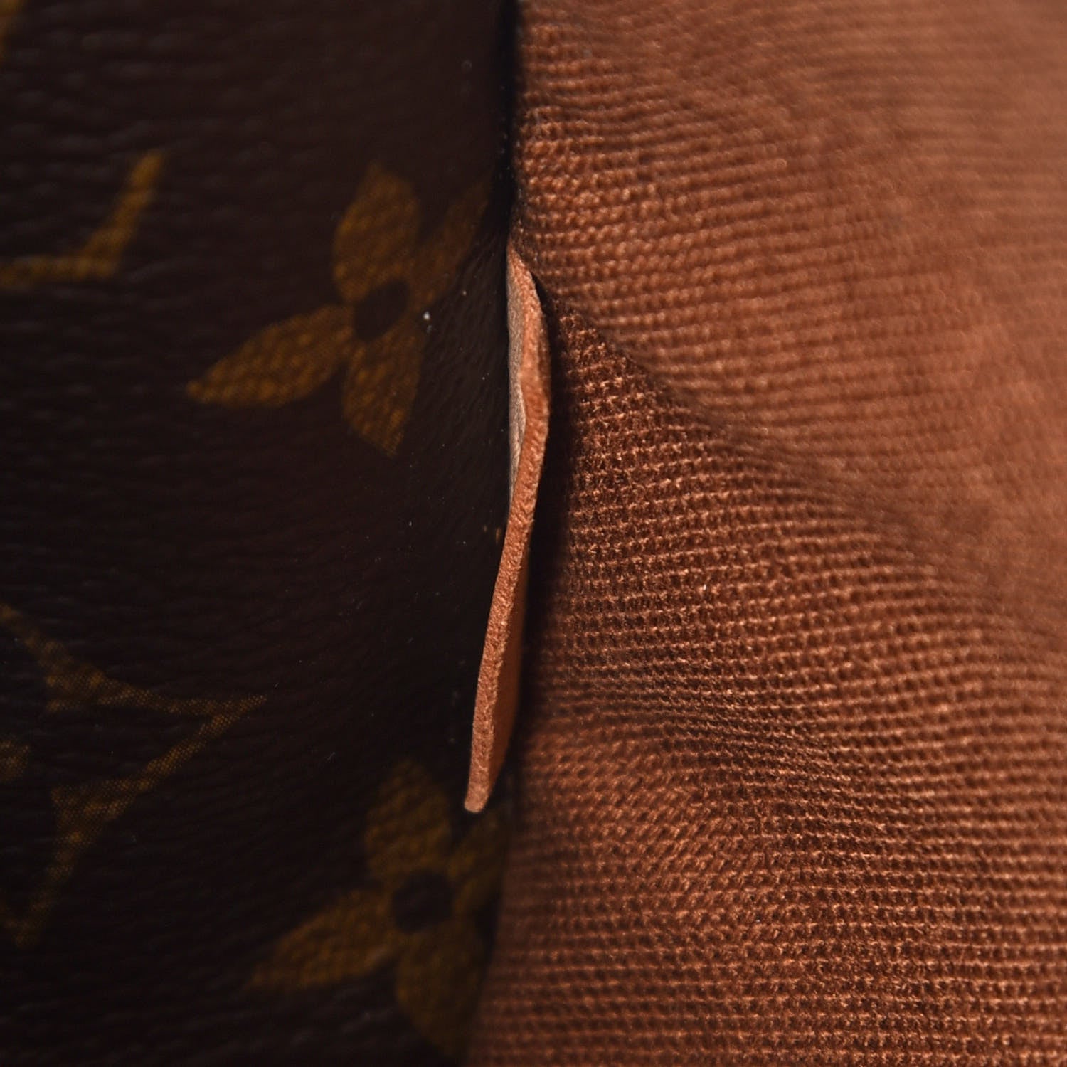 Louis Vuitton Monogram Totally MM 11 of 18