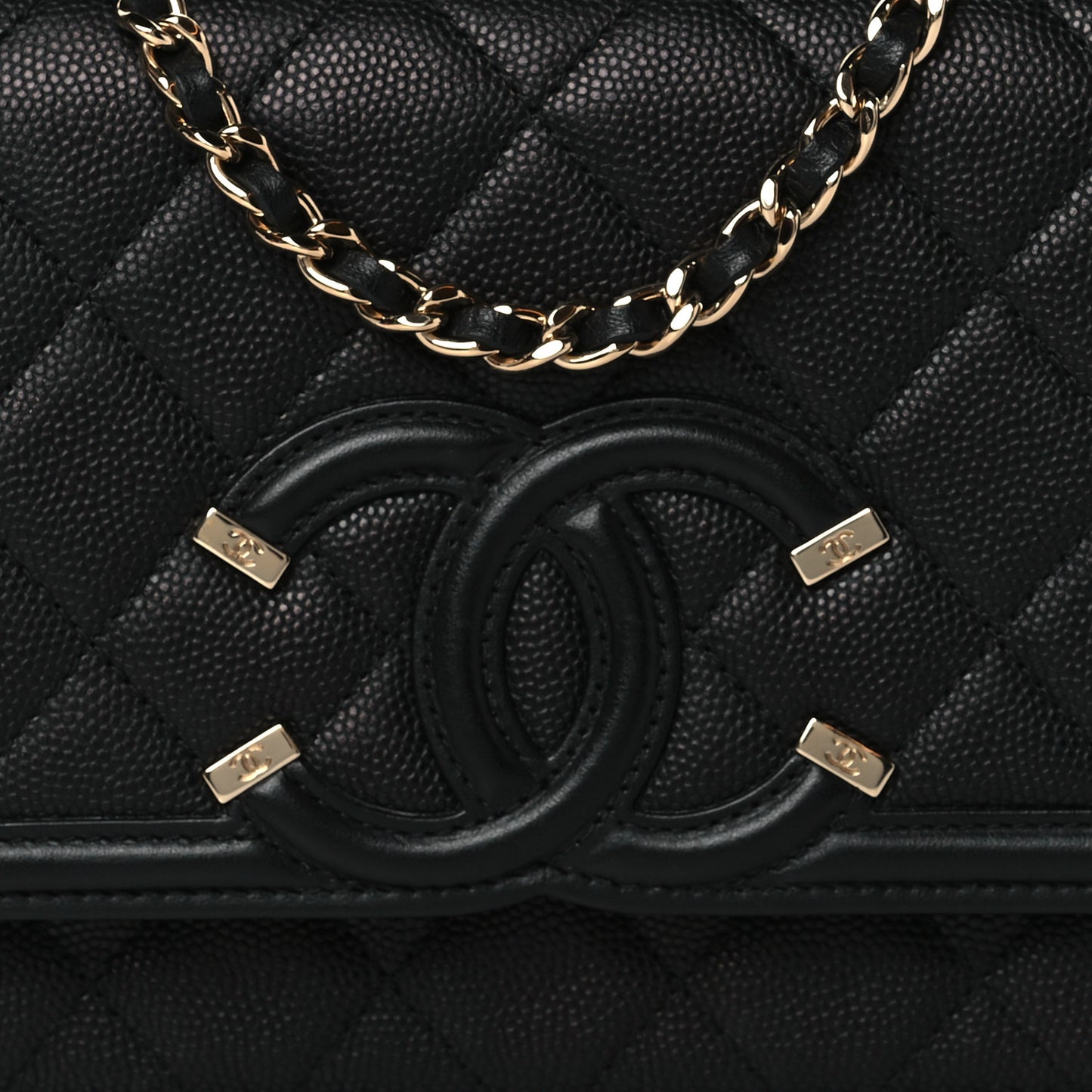 Caviar Quilted CC Filigree Wallet On Chain WOC Black