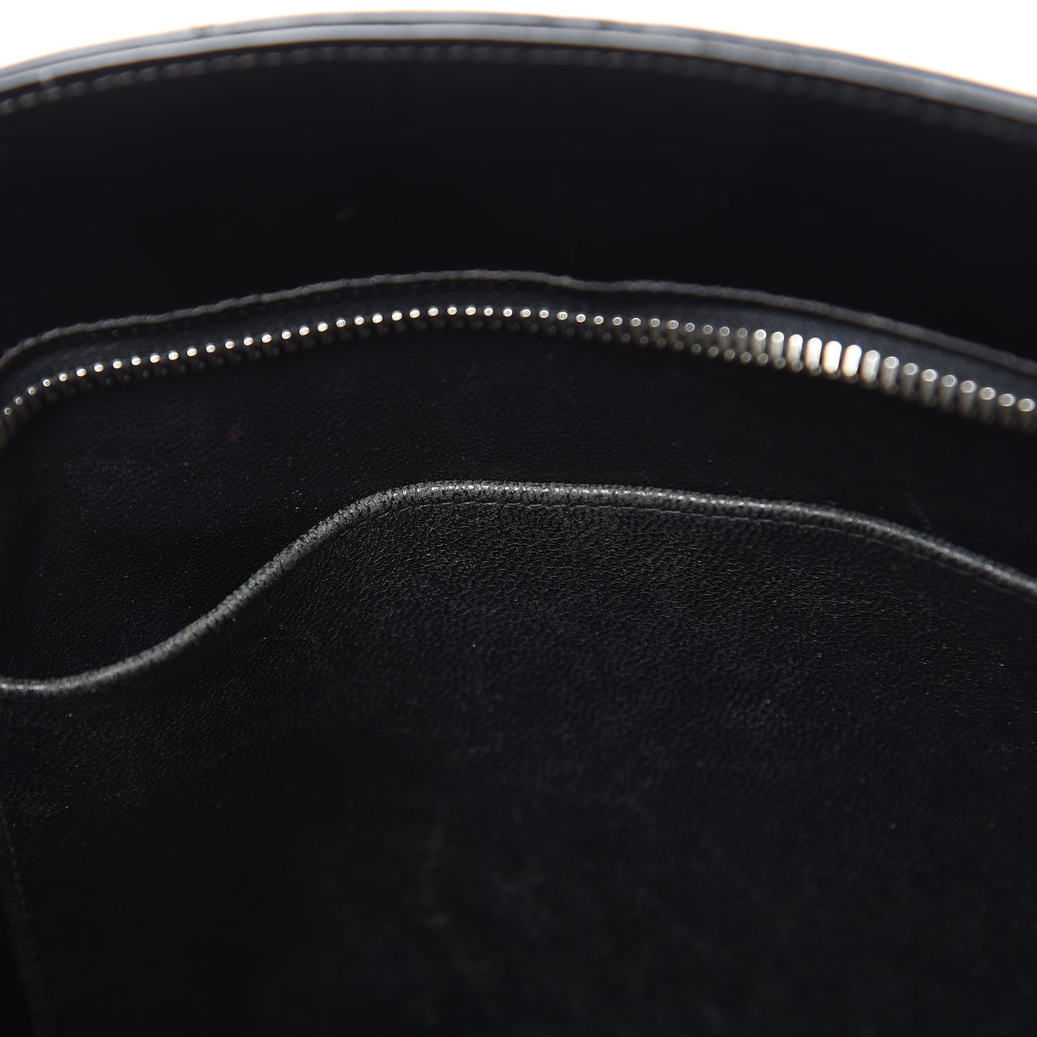 Chanel Patent Quilted Medallion Tote Black 16 of 17