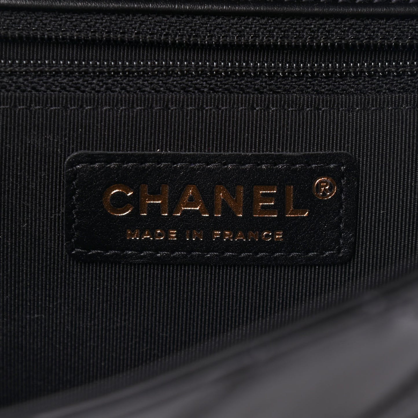 Crumpled Calfskin Medium Chain All Over Flap Black