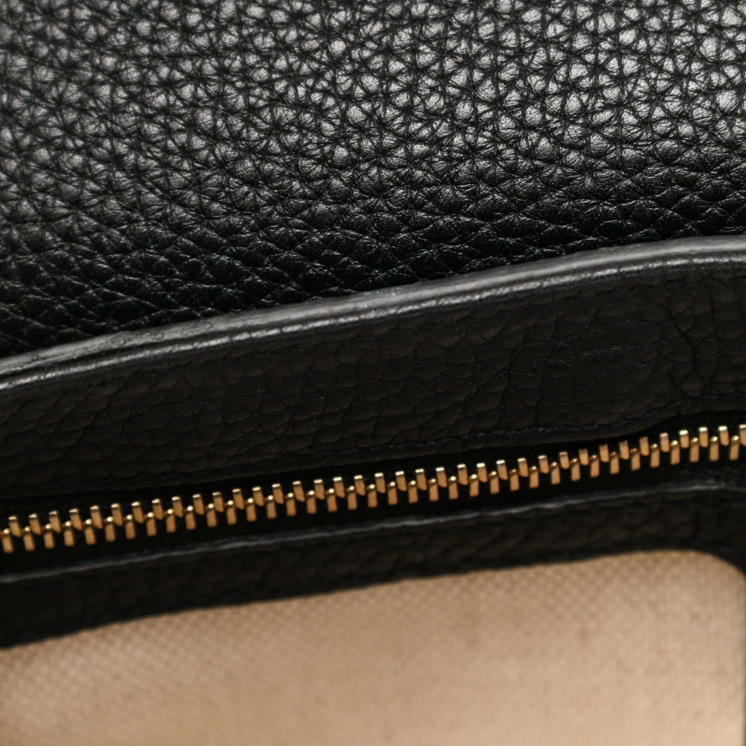 Gucci Pebbled Calfskin Medium Soho Flap Crossbody Black 10 of 12