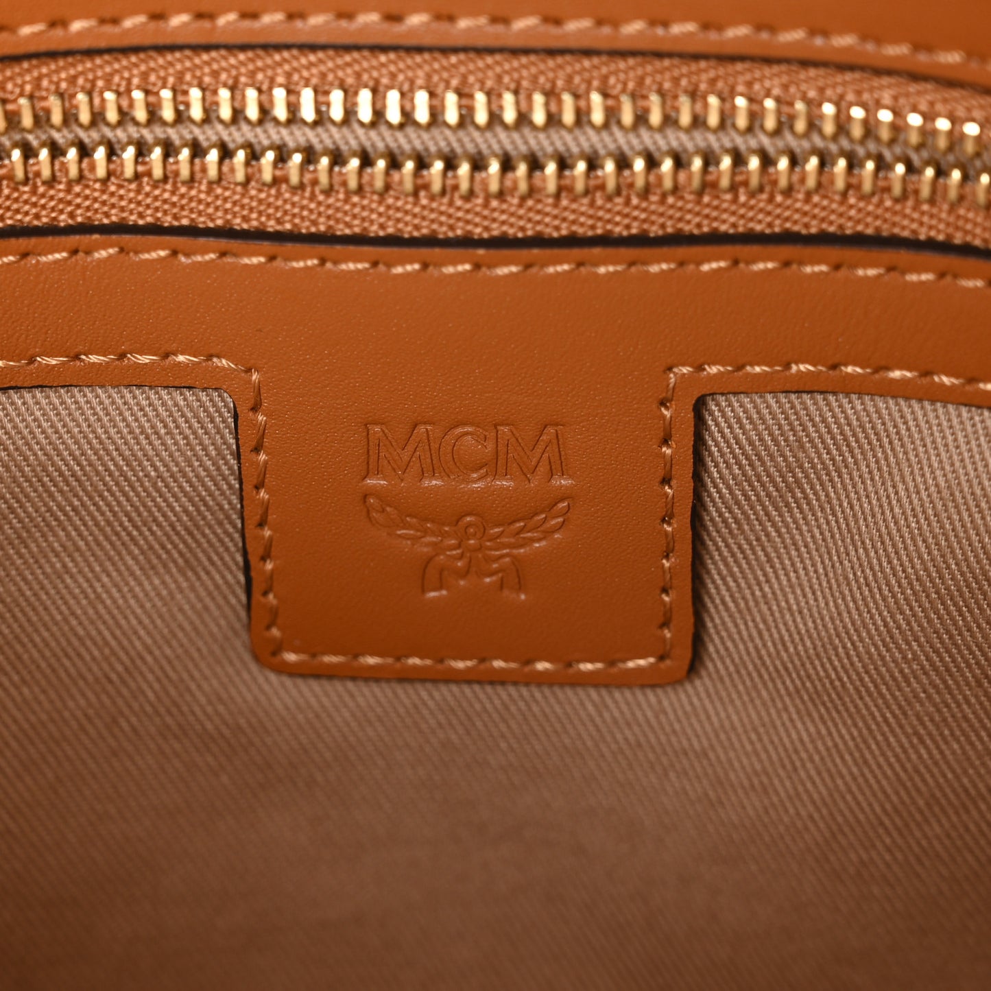 Visetos Medium Crossbody Pouch Cognac