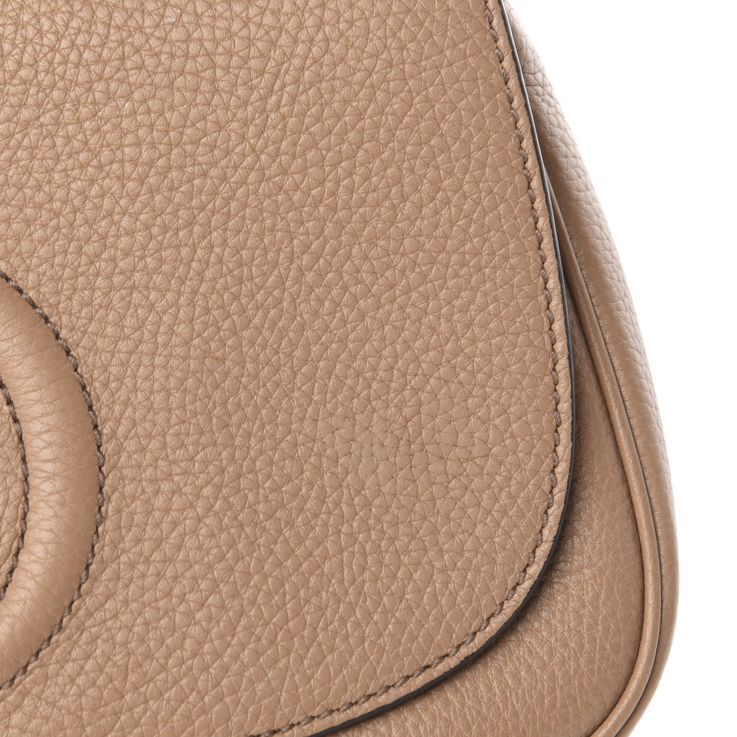 Gucci Pebbled Calfskin Medium Soho Flap Crossbody Camelia 10 of 12