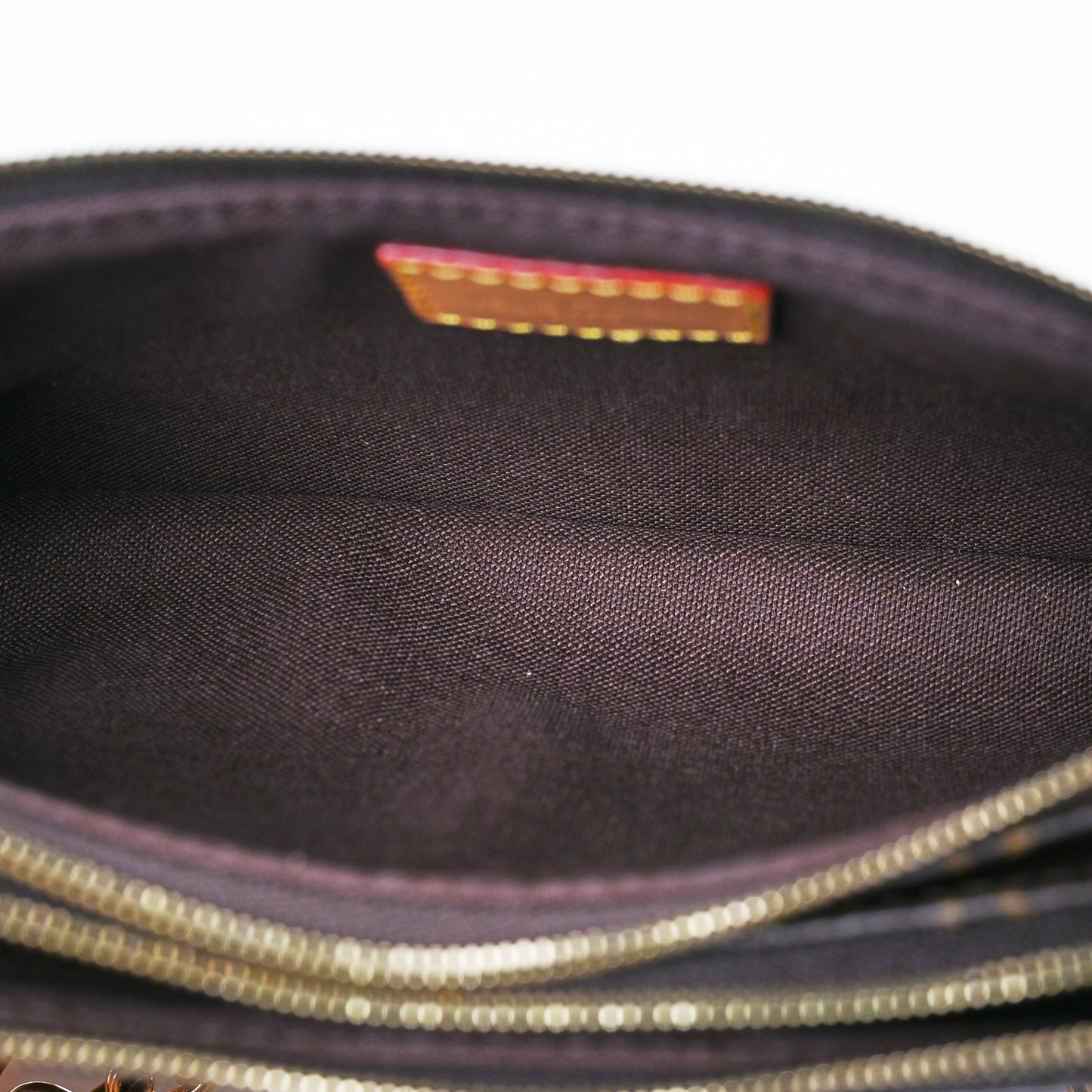 Monogram Liv Pochette