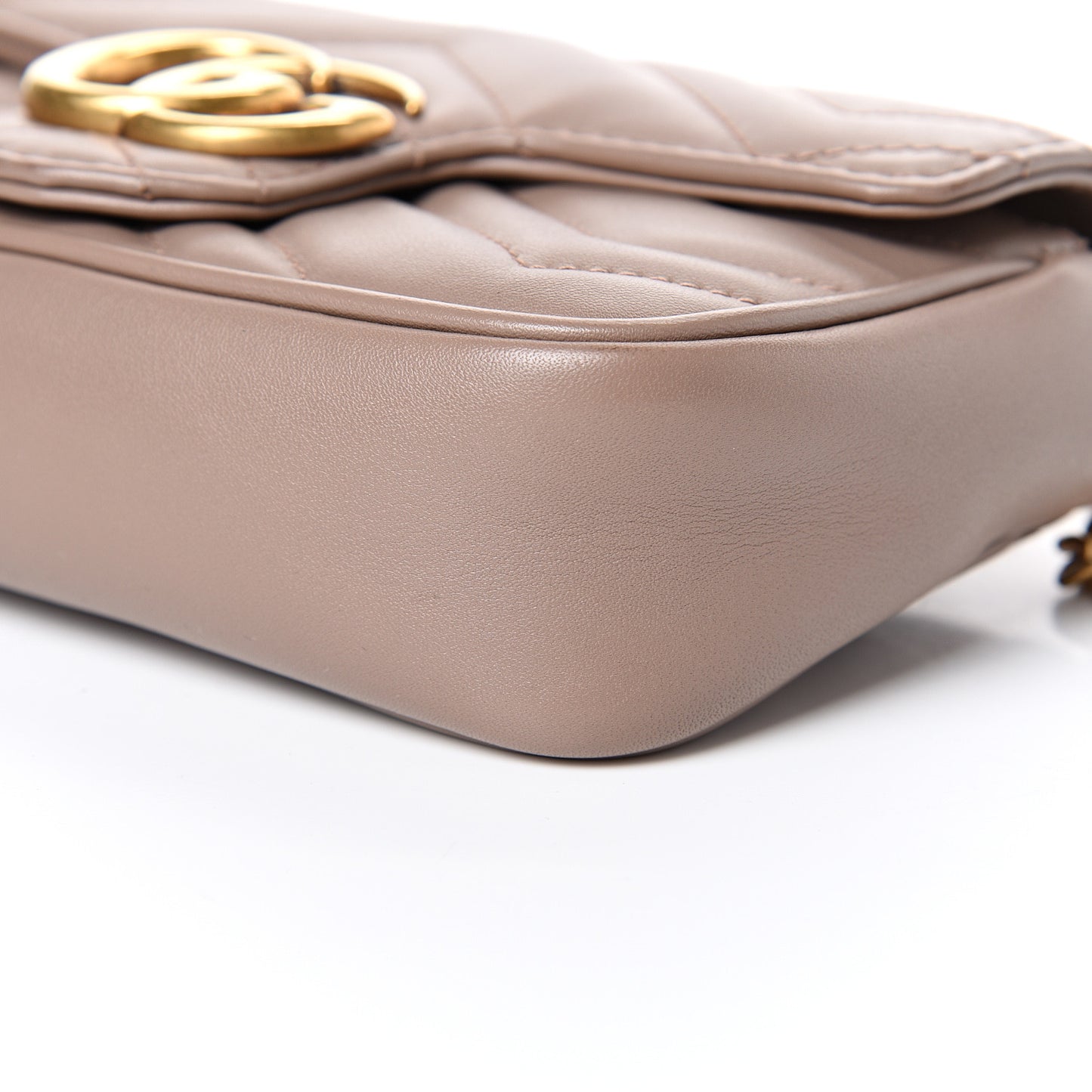Calfskin Matelasse Super Mini GG Marmont Shoulder Bag Porcelain Rose
