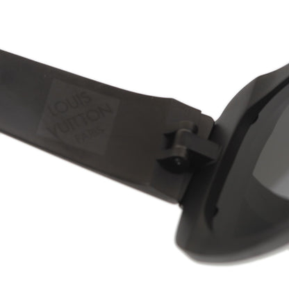 Louis Vuitton Mens Folding Evasion Sunglasses w Damier Graphite Case 7 of 11