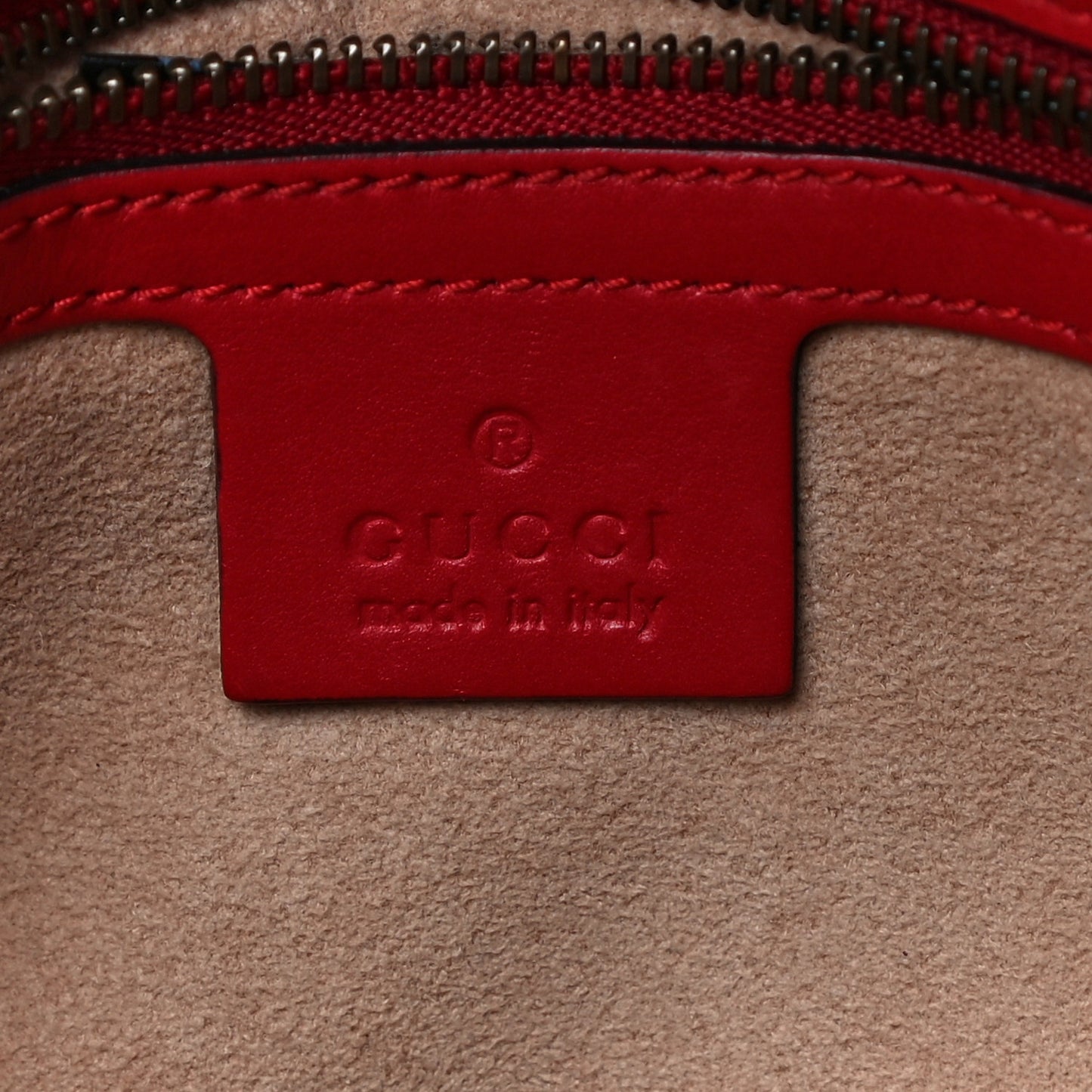 Calfskin Matelasse Small GG Marmont Shoulder Bag Hibiscus Red