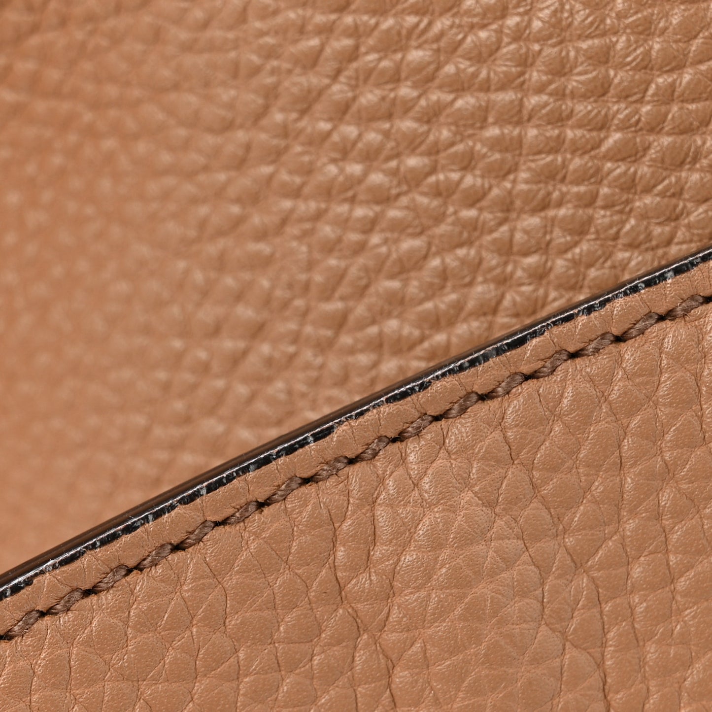 Pebbled Calfskin Large Soho Hobo