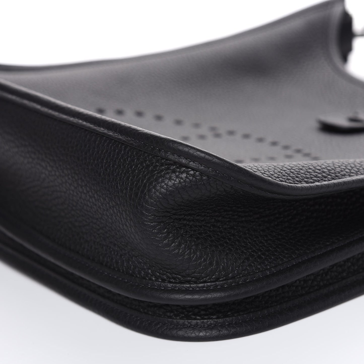 Taurillon Clemence Evelyne III PM Black