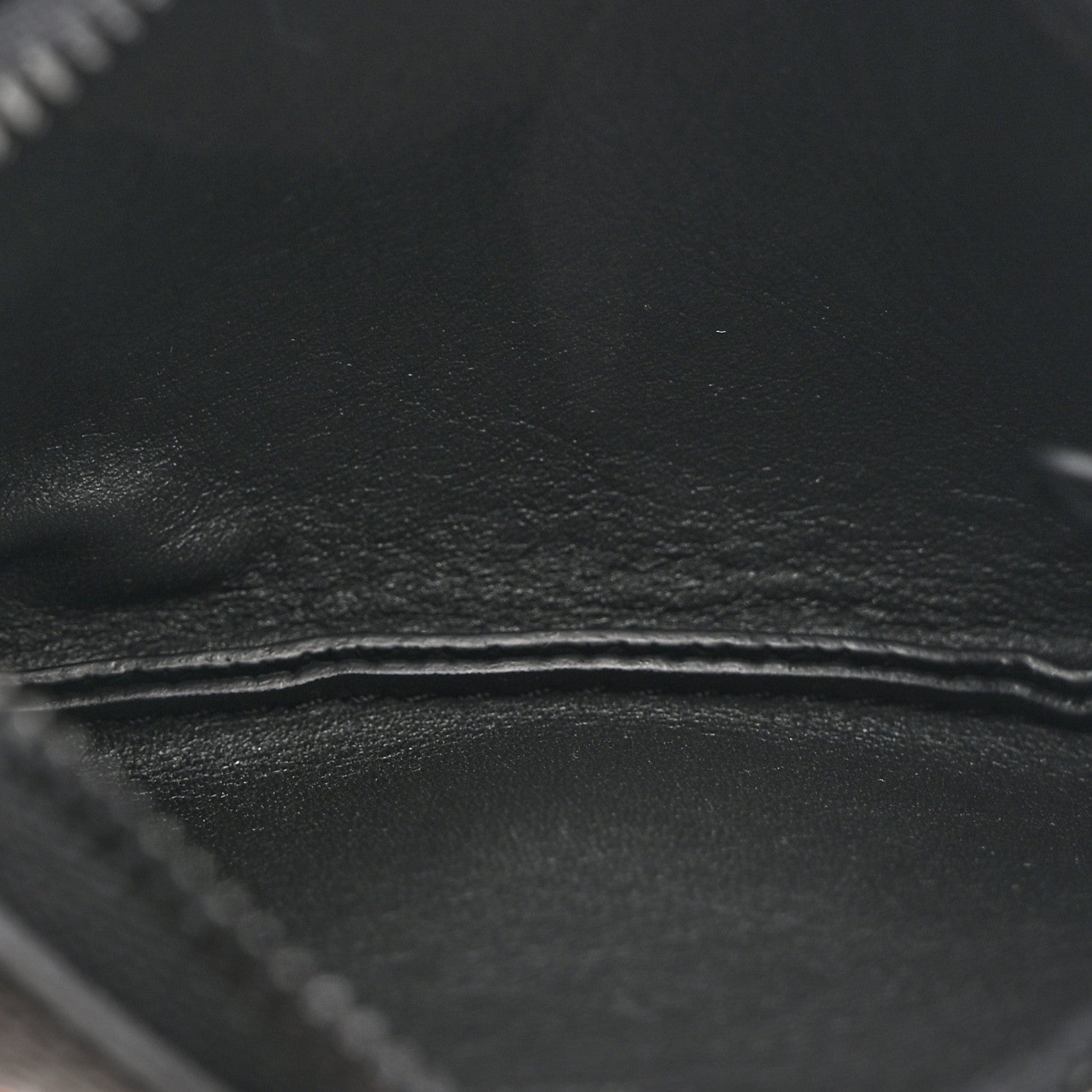 Louis Vuitton Grained Calfskin Aerogram Key Pouch Black 5 of 6