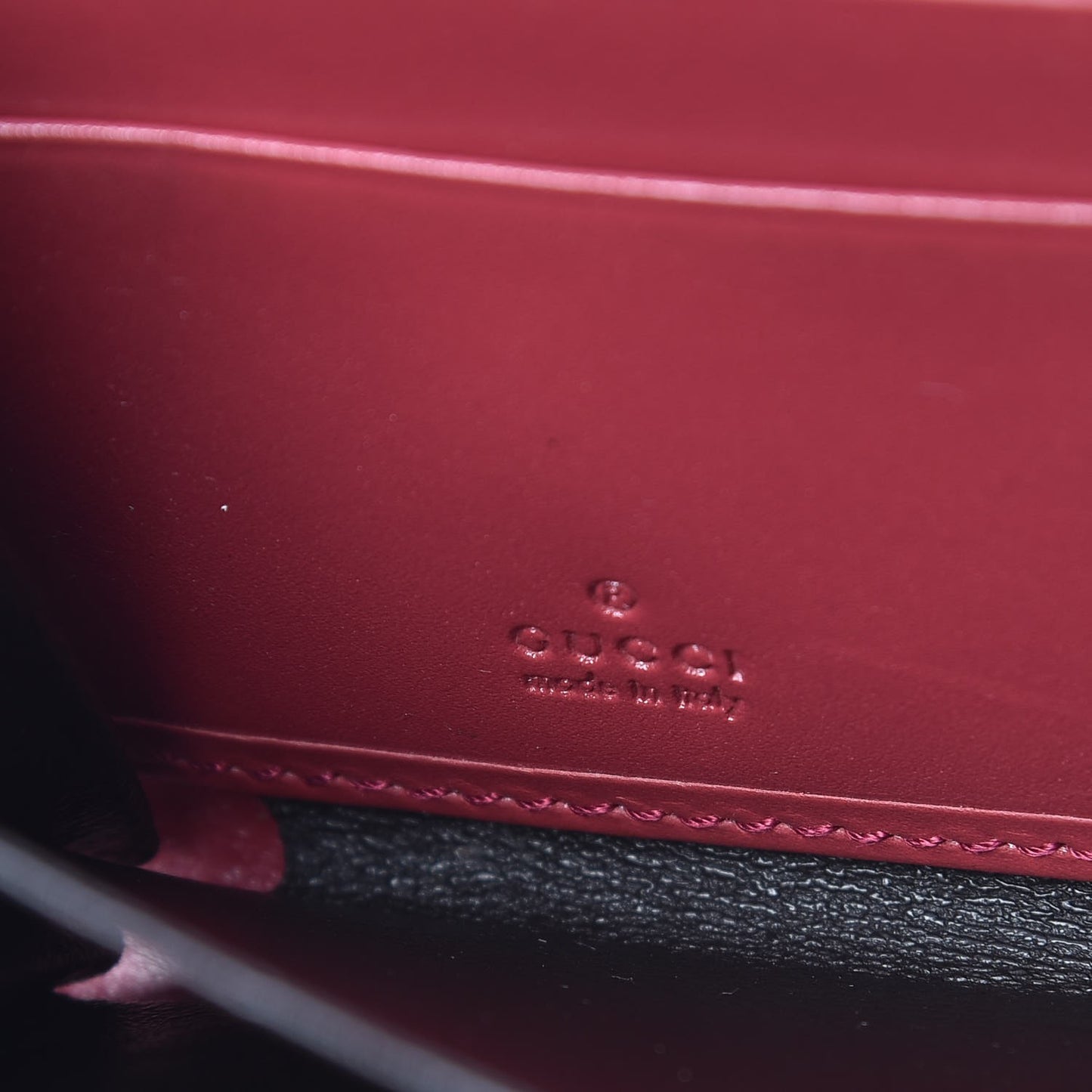Imprime Monogram GG Pierce Zip Around Wallet Red