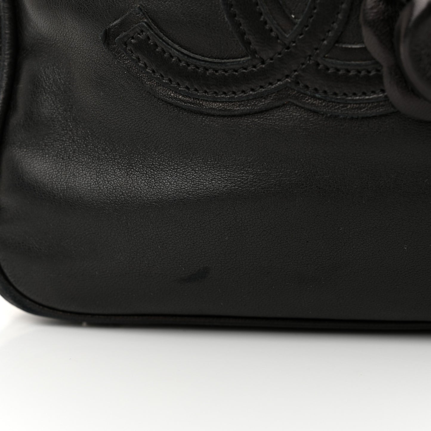 Lambskin Camellia No. 5 Shoulder Bag Black
