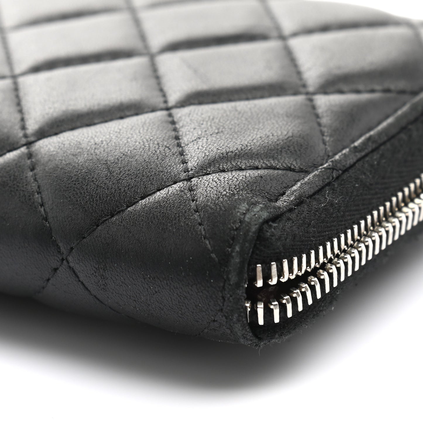 Lambskin Quilted Large Gusset Zip Around Wallet Black