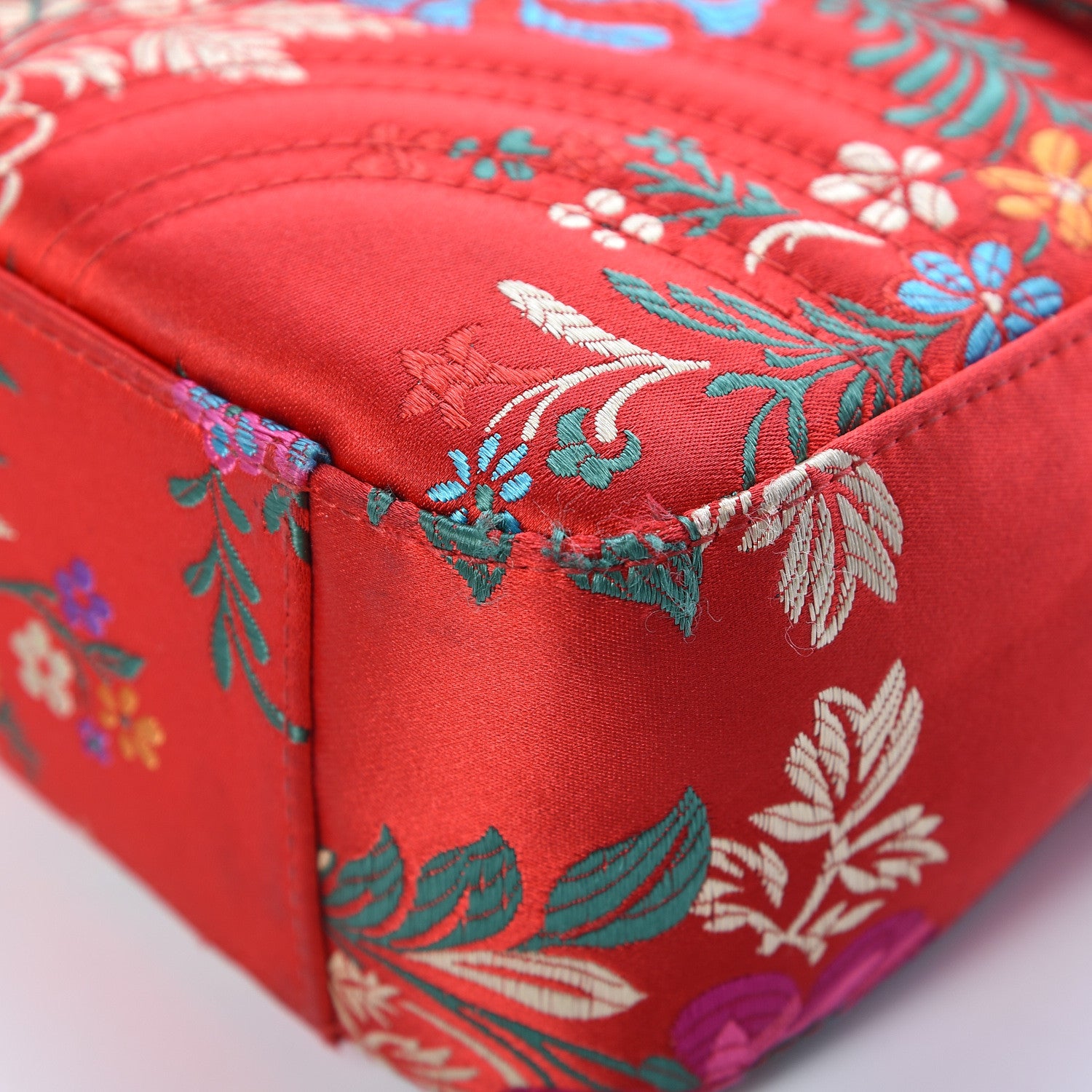 Gucci Jacquard Matelasse Floral Medium GG Marmont Shoulder Bag Red 13 of 17
