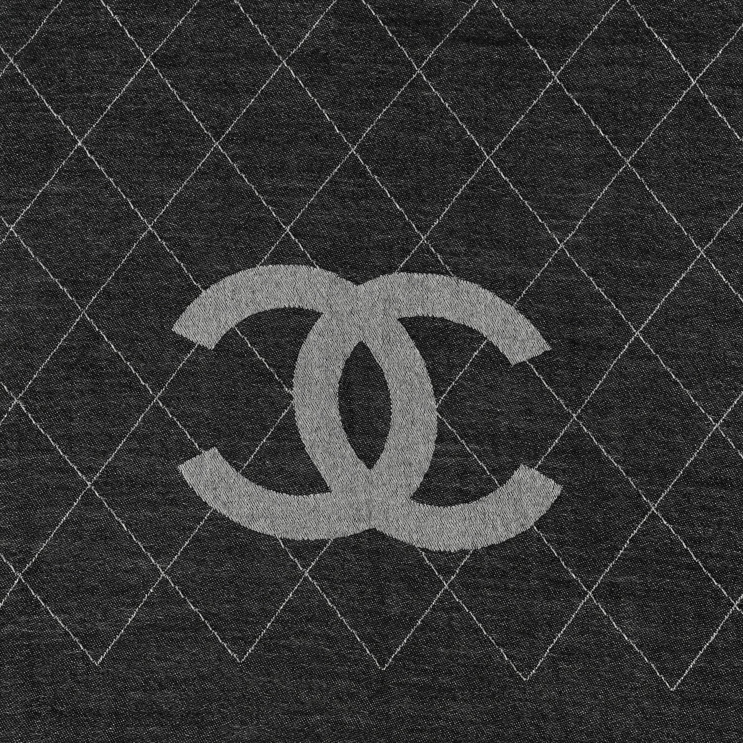 Chanel Cashmere Silk Quilted CC Logo Stole Black White 4 of 4