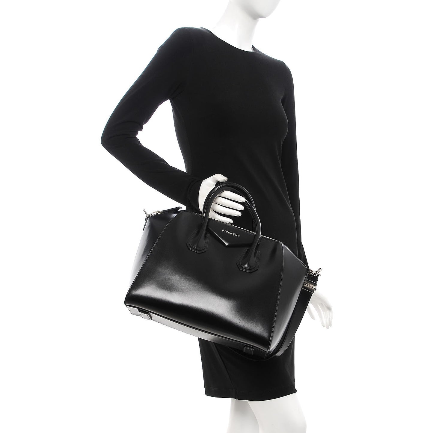 Shiny Lord Calfskin Medium Antigona Black