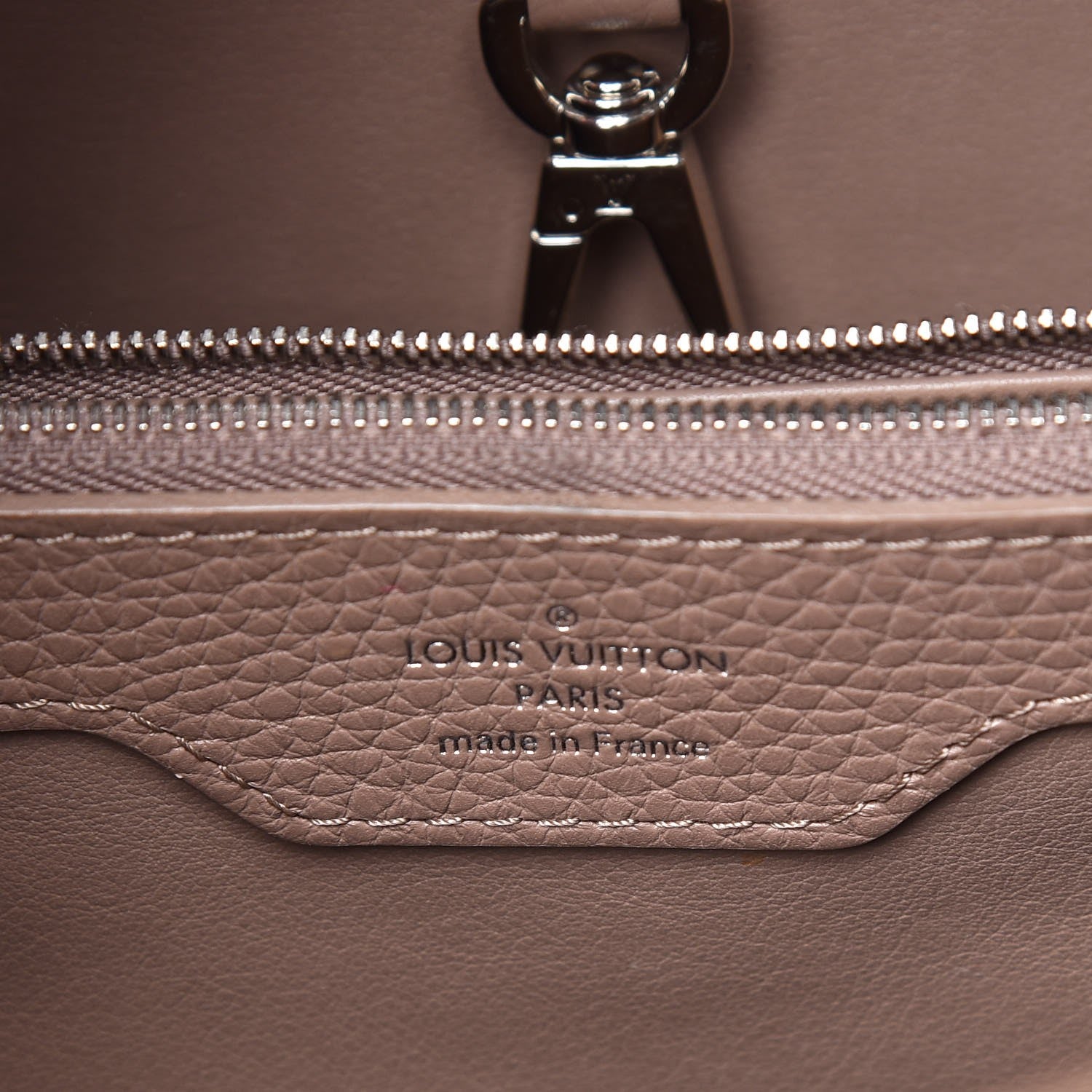 Louis Vuitton Taurillon Capucines MM Petale 6 of 14
