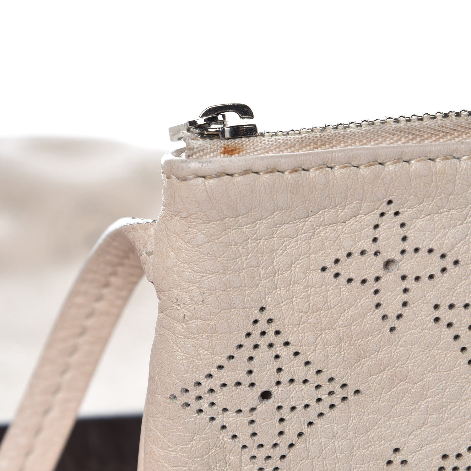 Louis Vuitton Mahina Selene PM Sandy 9 of 17