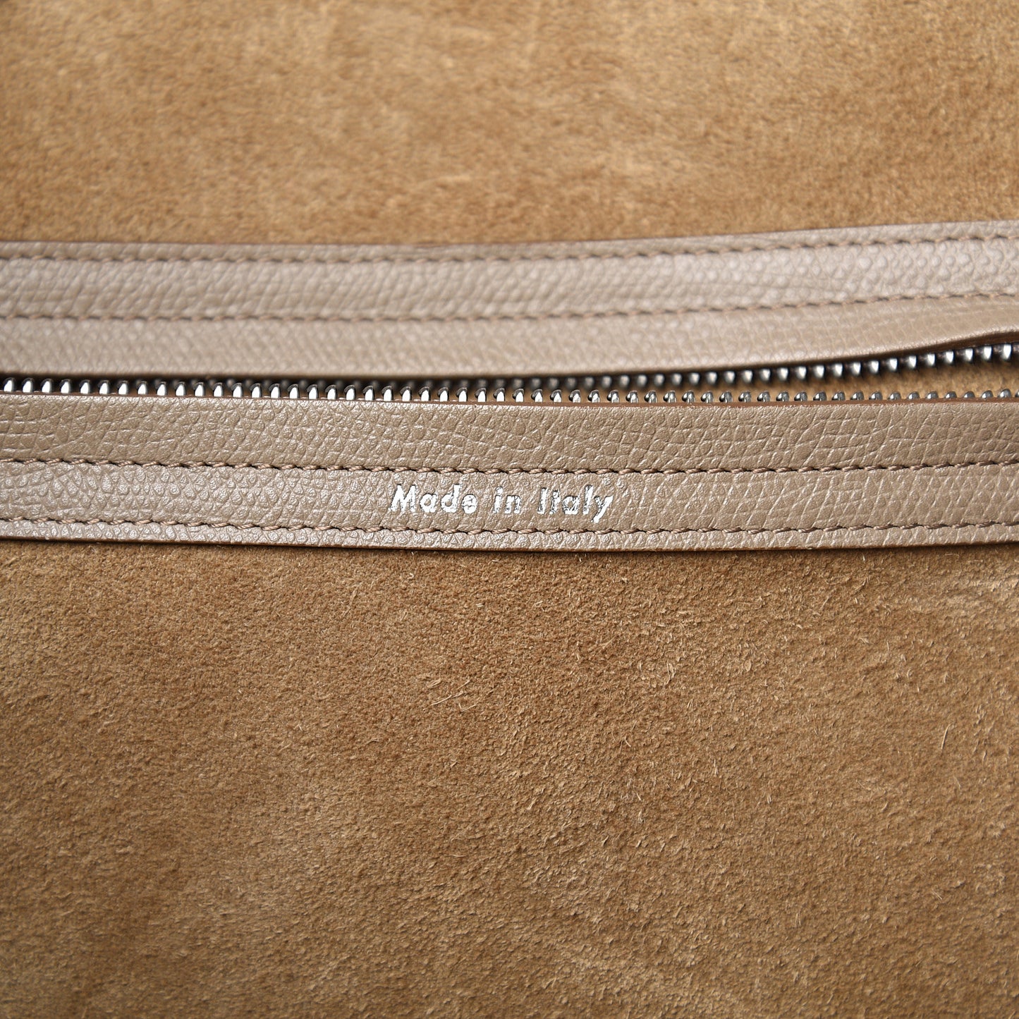 Grained Calfskin Medium Phantom Luggage Taupe