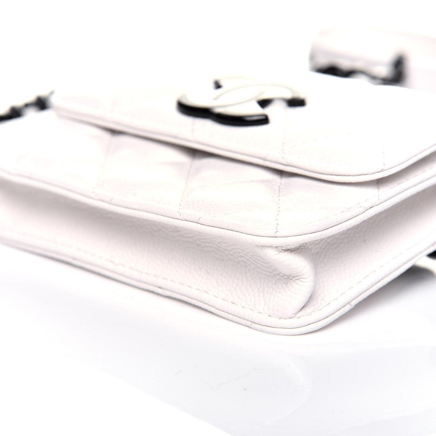 Caviar Quilted My Everything Belt Flap Card Holder White