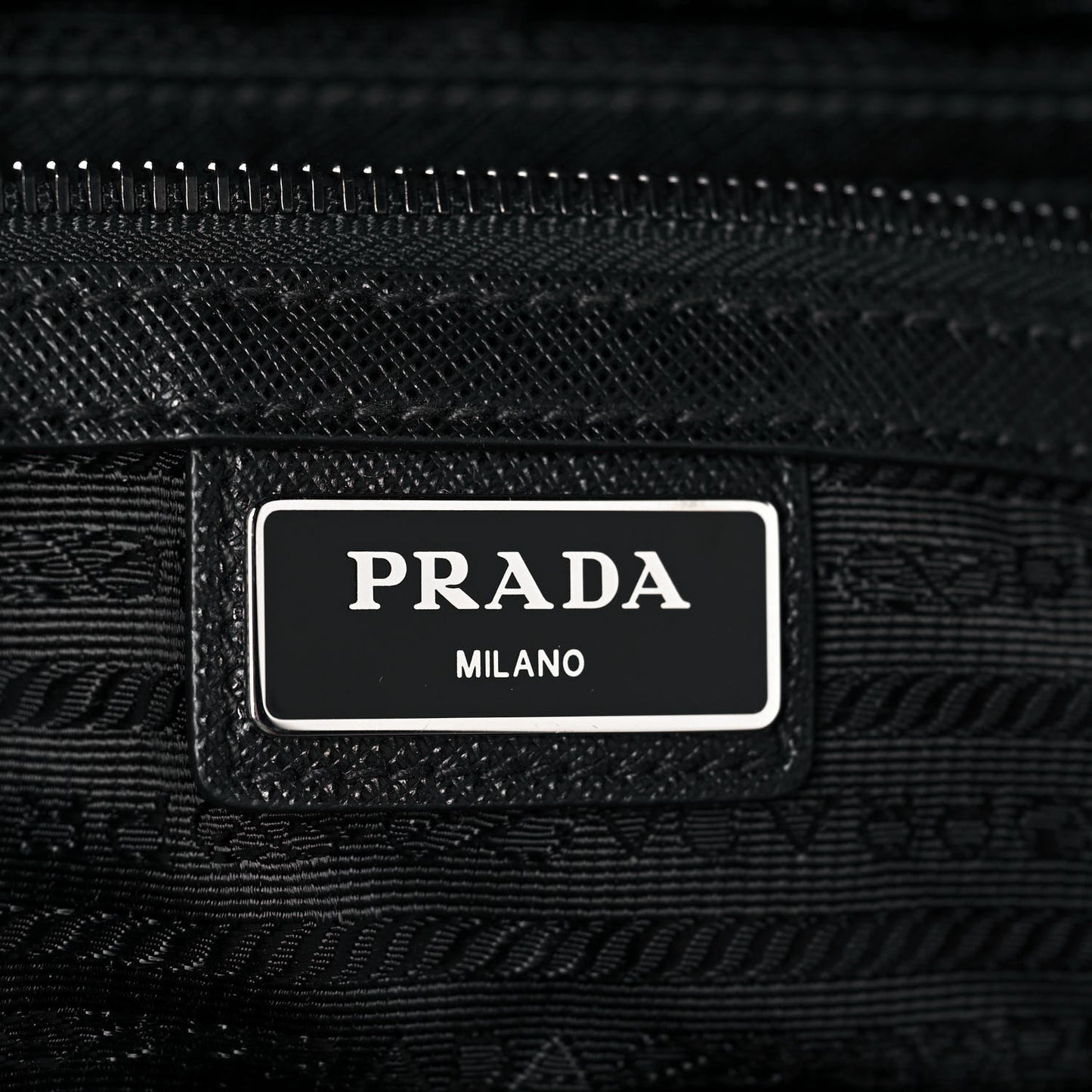 Nylon Tessuto Robot Tote Bag Black