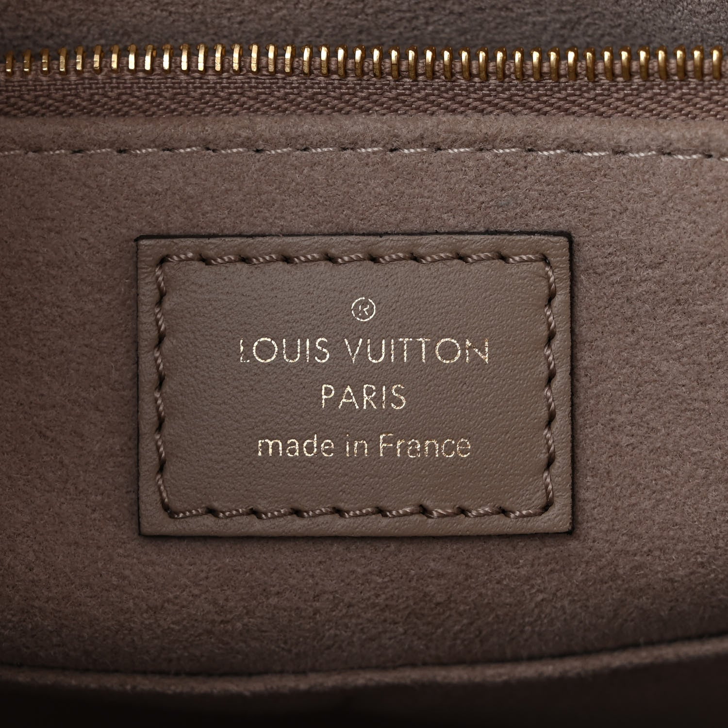 Louis Vuitton Empreinte Monogram Giant Onthego MM Tourterelle 6 of 11