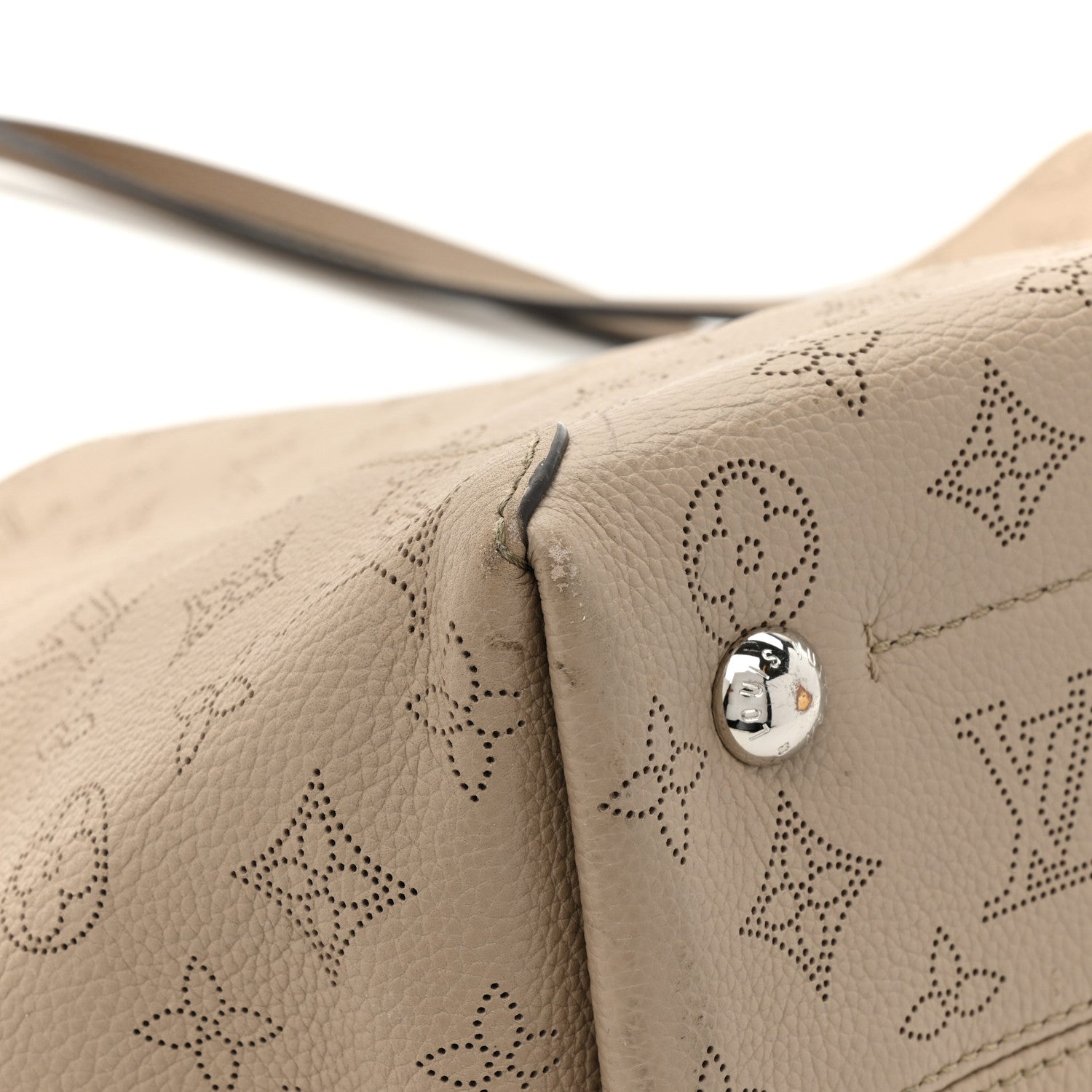 Louis Vuitton Mahina Hina MM Galet 9 of 17