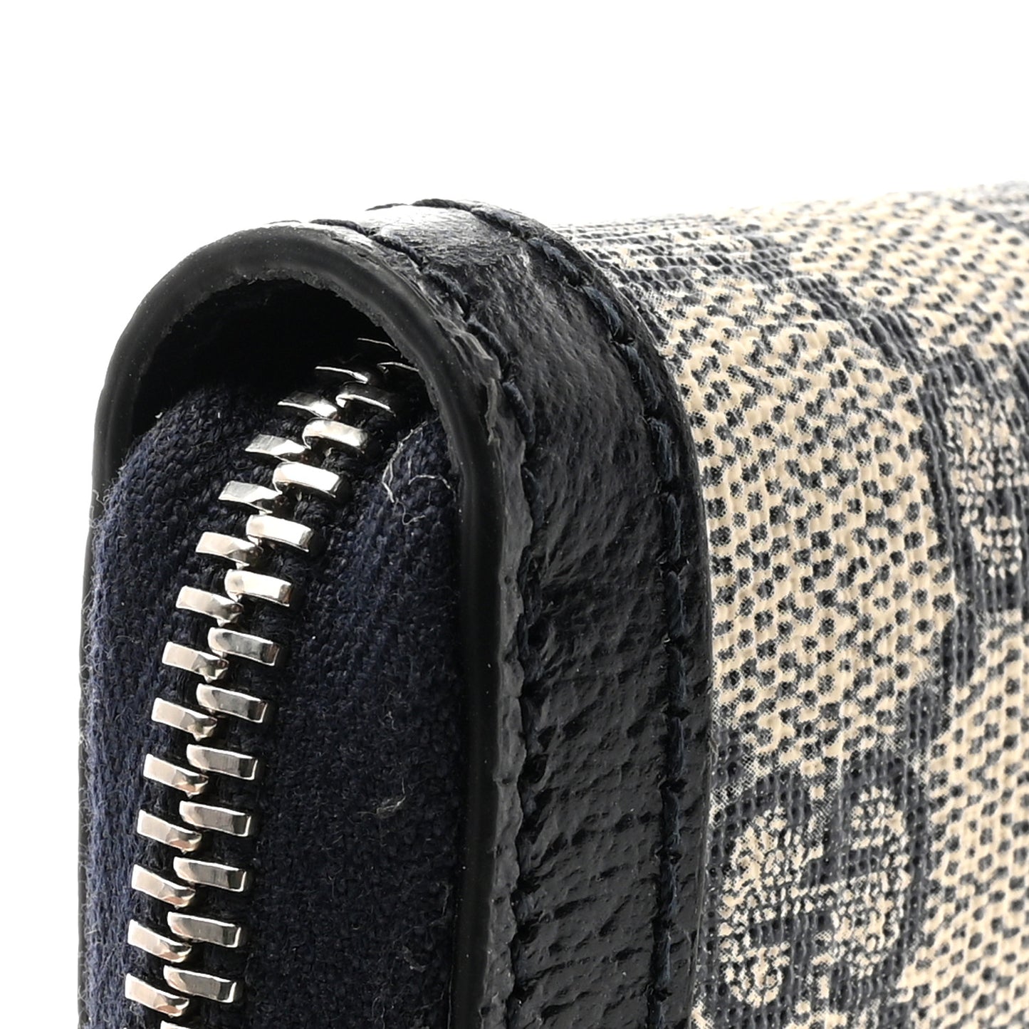 GG Supreme Monogram Textured Dollar Calfskin Web Ophidia Zip Around Wallet Beige Blue