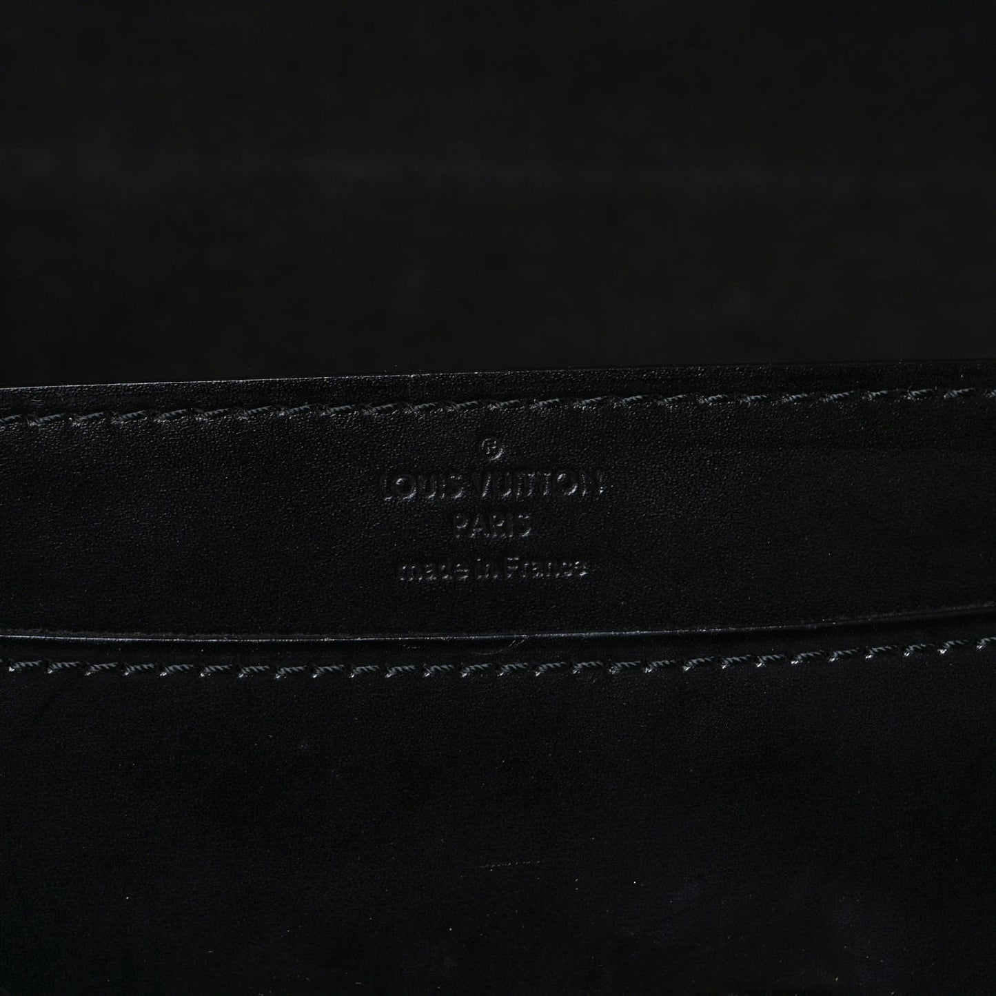 Calfskin Chain Louise GM Black