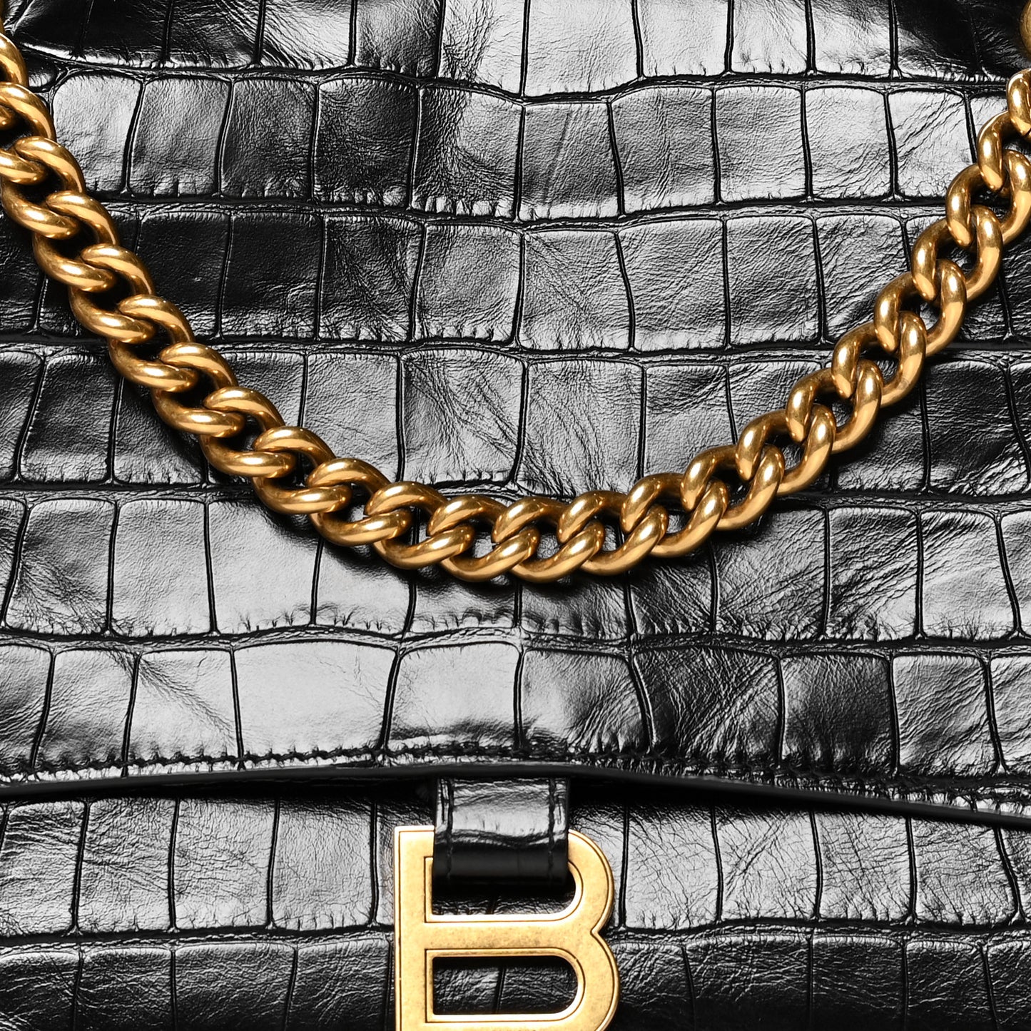 Extra Supple Calfskin Crocodile Embossed Medium Crush Chain Bag Black