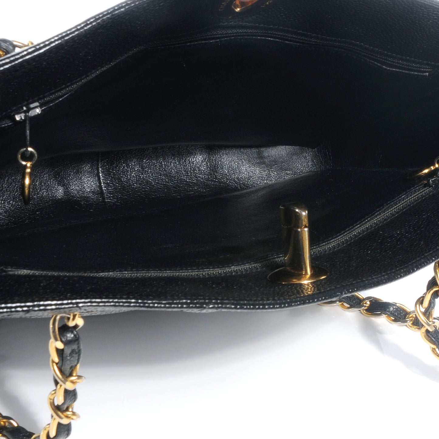 Caviar Quilted CC Shoulder Bag Black