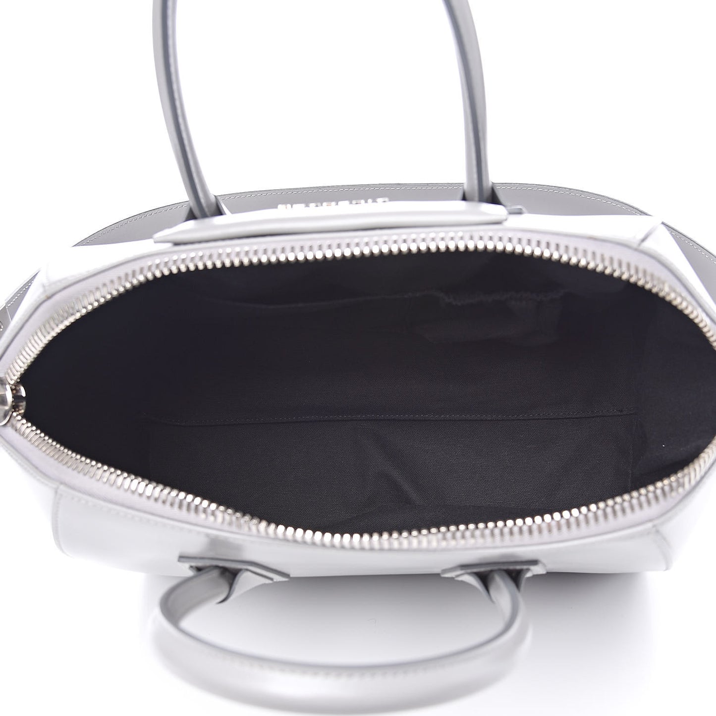 Shiny Lord Calfskin Medium Antigona Pearl Grey