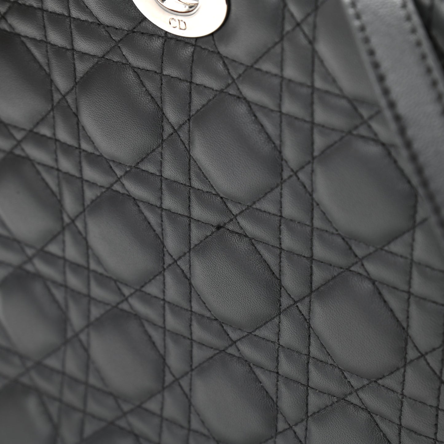 Lambskin Cannage Large Lady Dior Grey