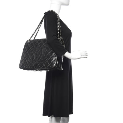 Chanel Glazed Calfskin Quilted CC Messenger Bag Black 2 of 10