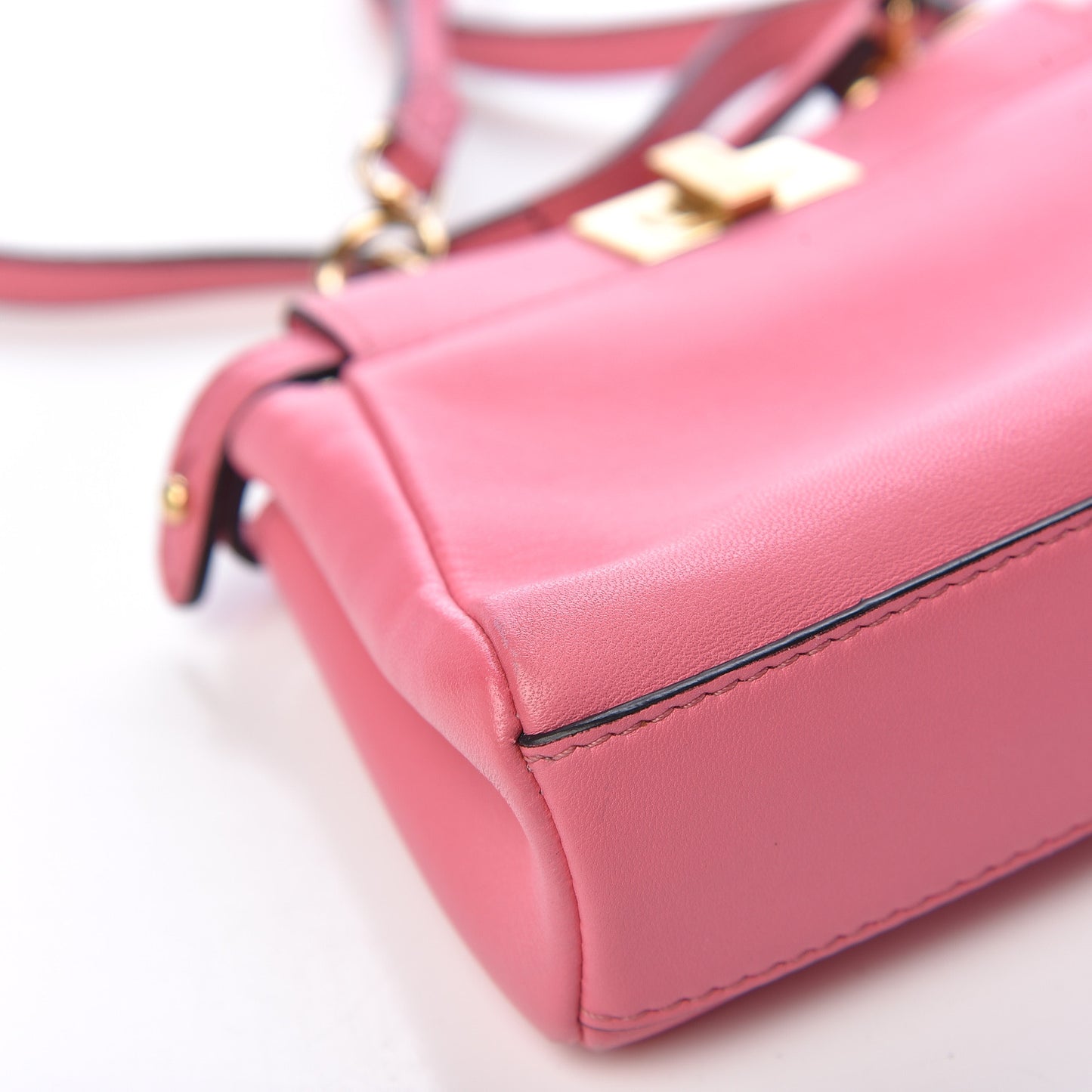Shiny Nappa Micro Peekaboo Iconic Satchel Rosa Fluo