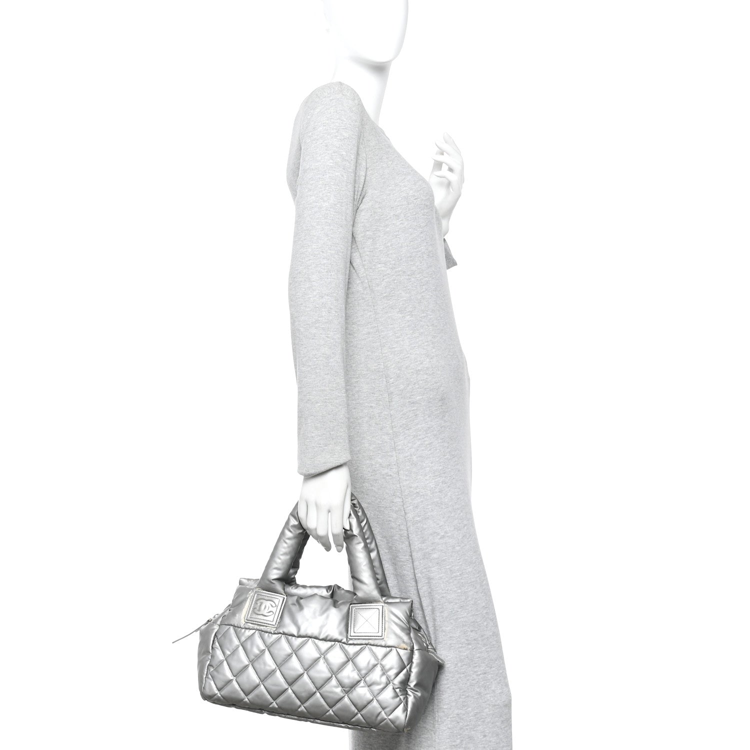 Chanel Nylon Coco Cocoon Zipped Tote Silver 1859204 – FASHIONPHILE