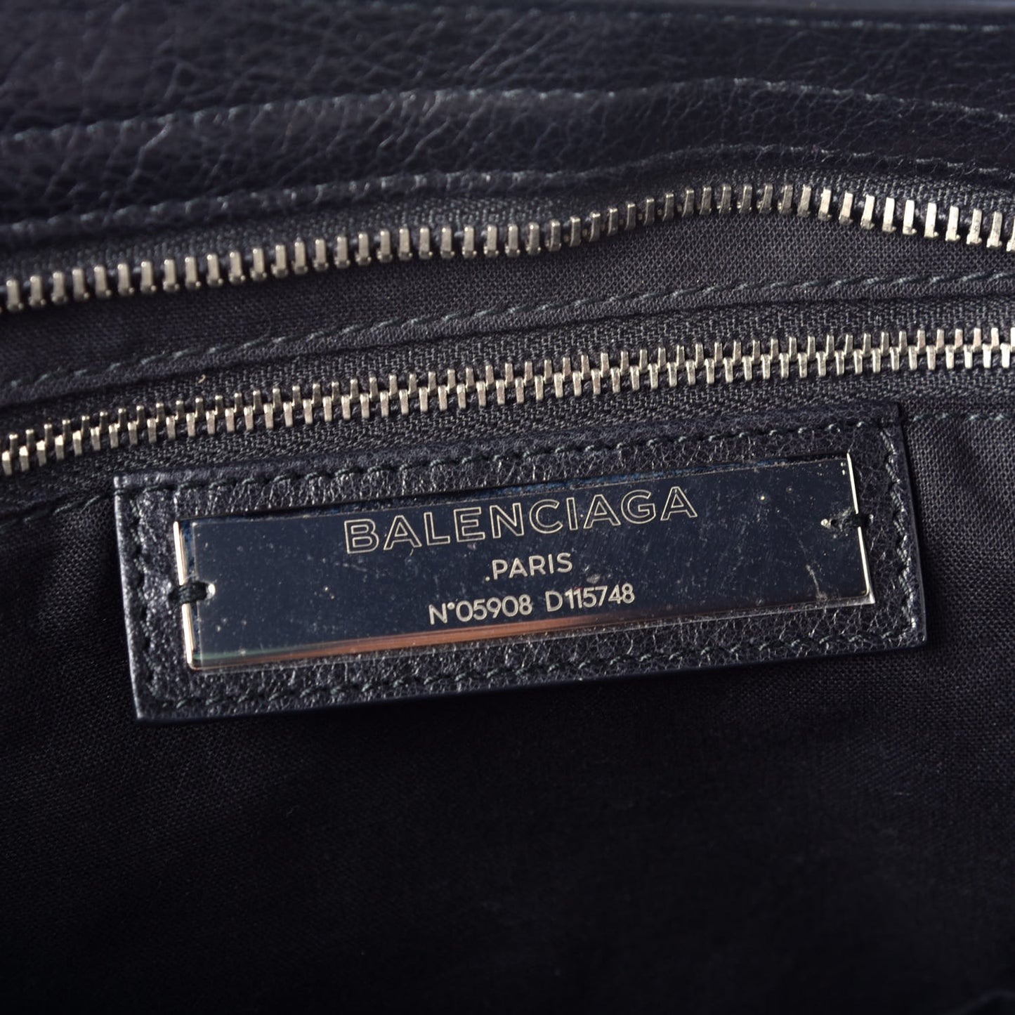 Agneau Classic Silver Hardware City Black