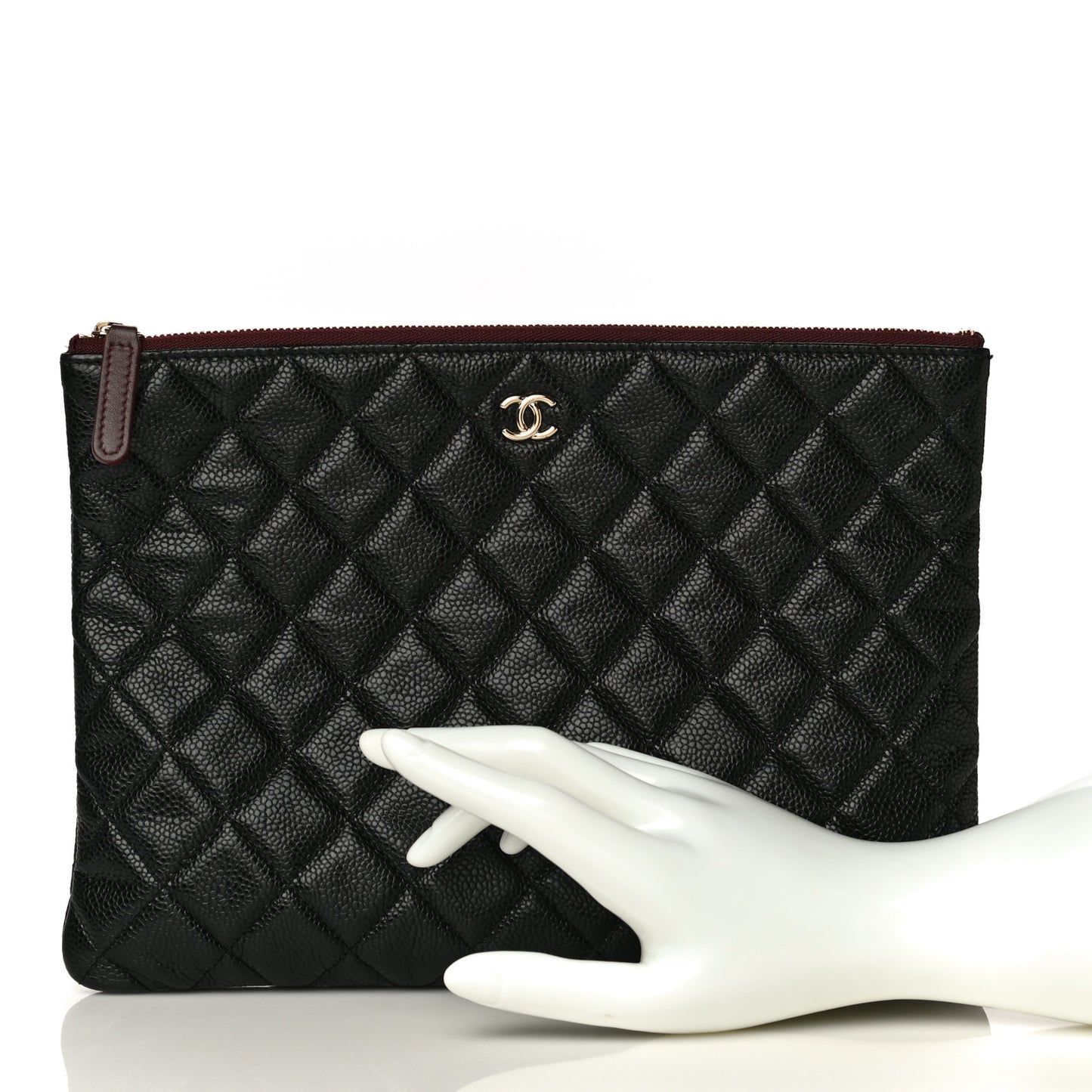 Caviar Quilted Medium Cosmetic Case Black