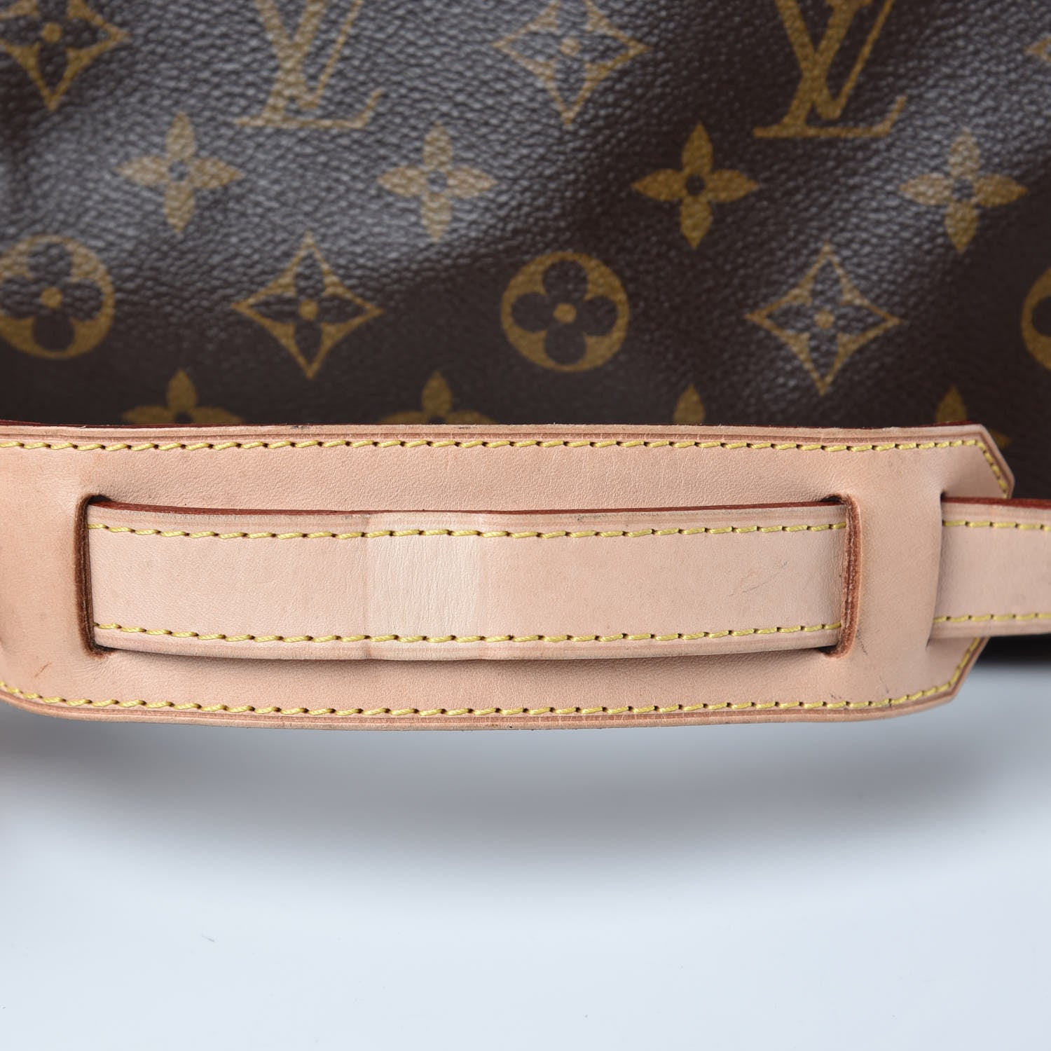 Louis Vuitton Monogram Retiro PM 16 of 17