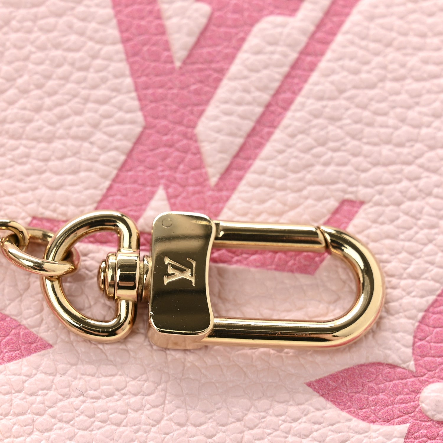 Louis Vuitton Empreinte Monogram Giant By The Pool Mini Pochette Accessories Bouton De Rose 7 of 8