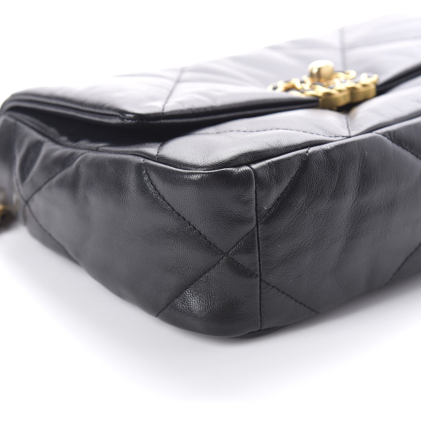 Goatskin Quilted Medium 19 Flap Black
