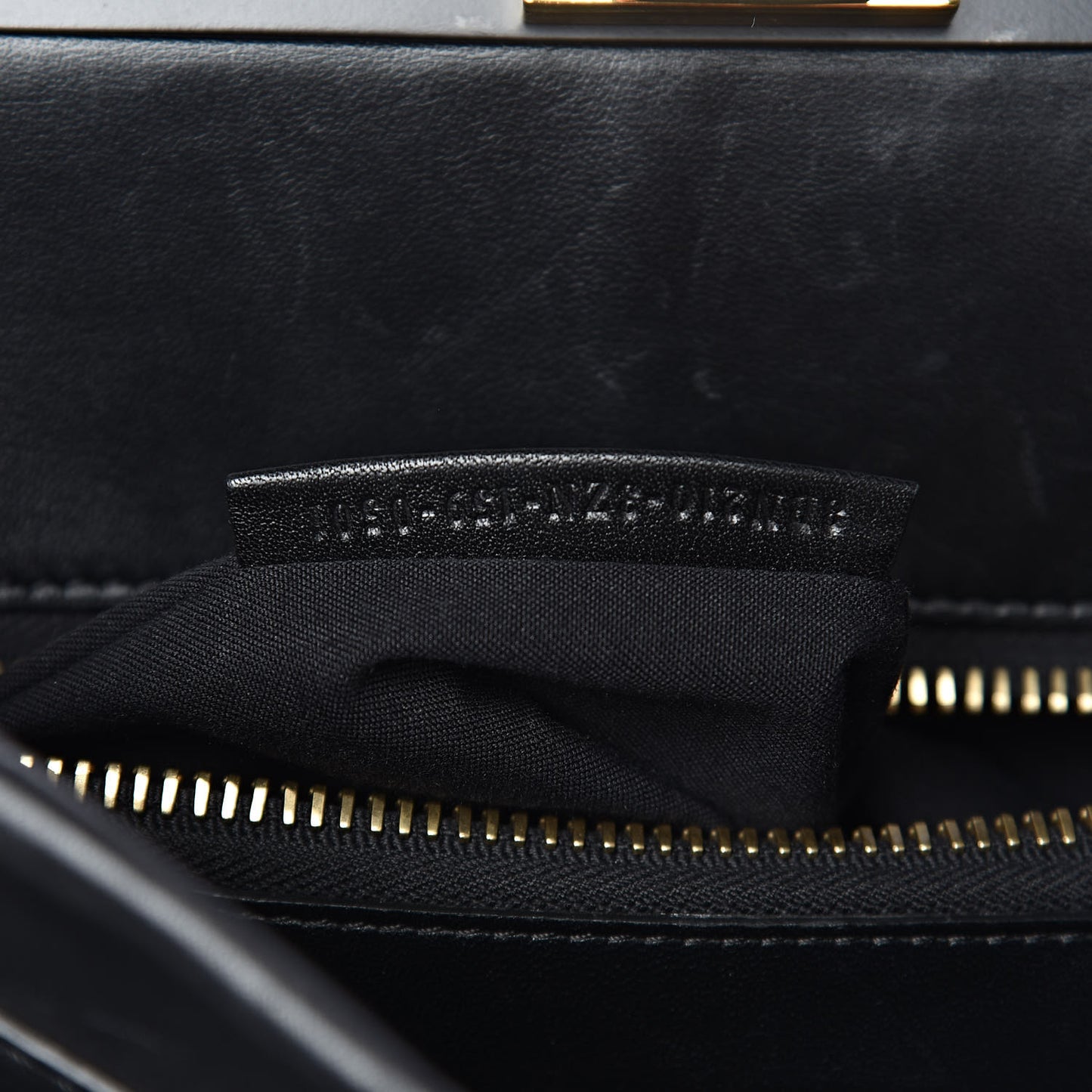 Vitello Seta Shiny Nappa Large Peekaboo Iconic Satchel Black