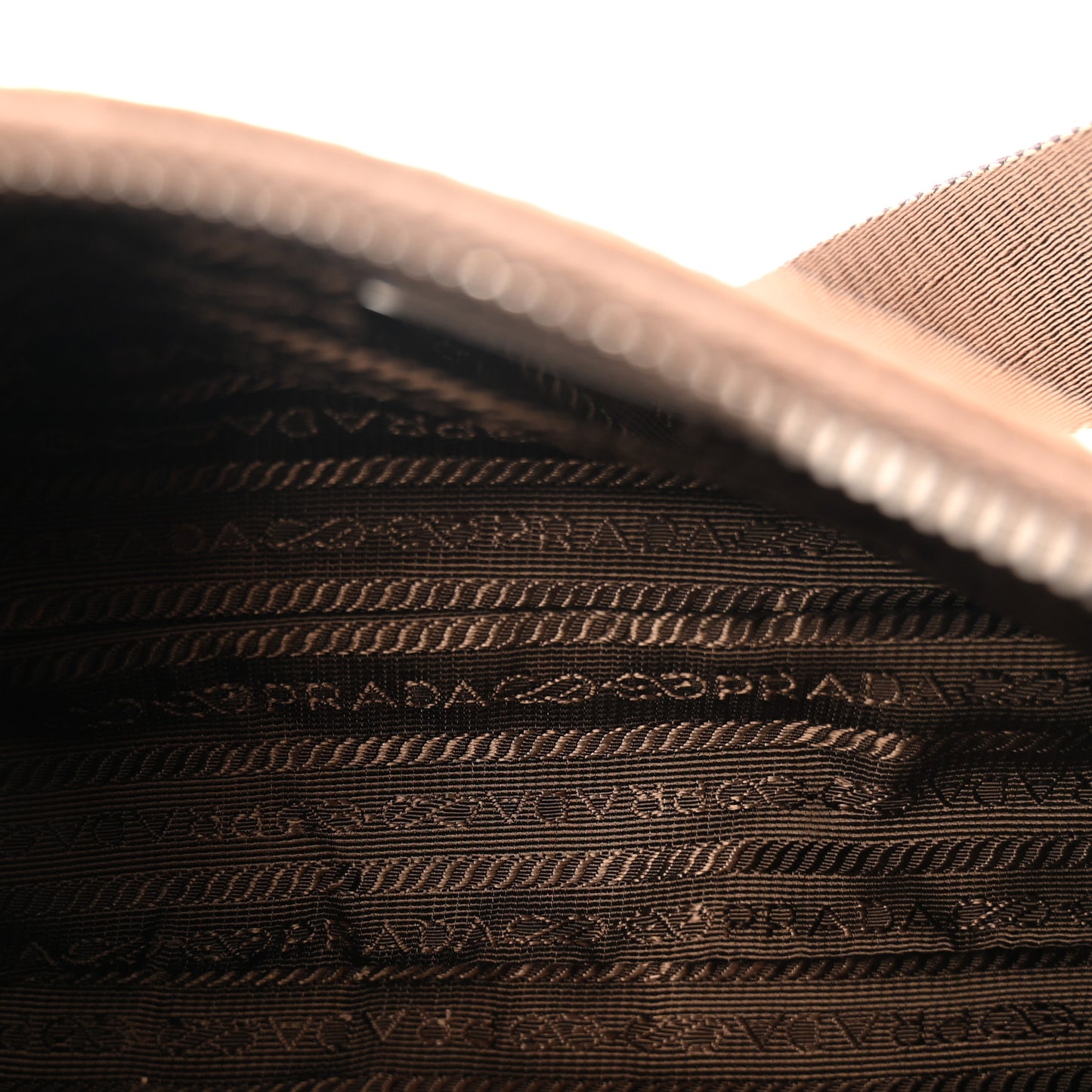 Tessuto Nylon Saffiano Re-Edition 2005 Shoulder Bag Cacao