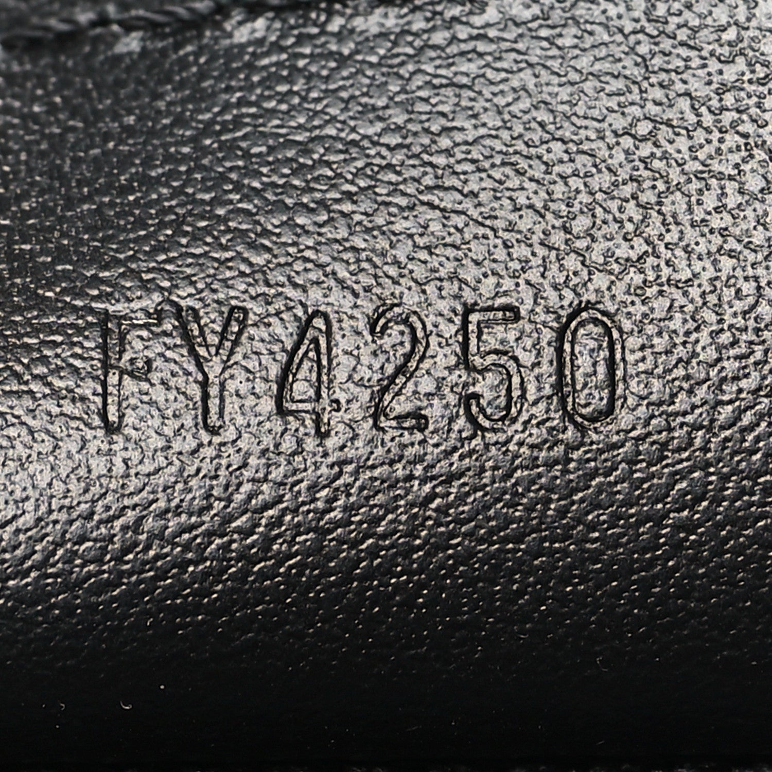 Louis Vuitton Monogram Eclipse Cabas Zippe GM Black 7 of 14
