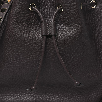 Valentino Garavani Grained Calfskin Rockstud Bucket Bag Vinaccia 7 of 9