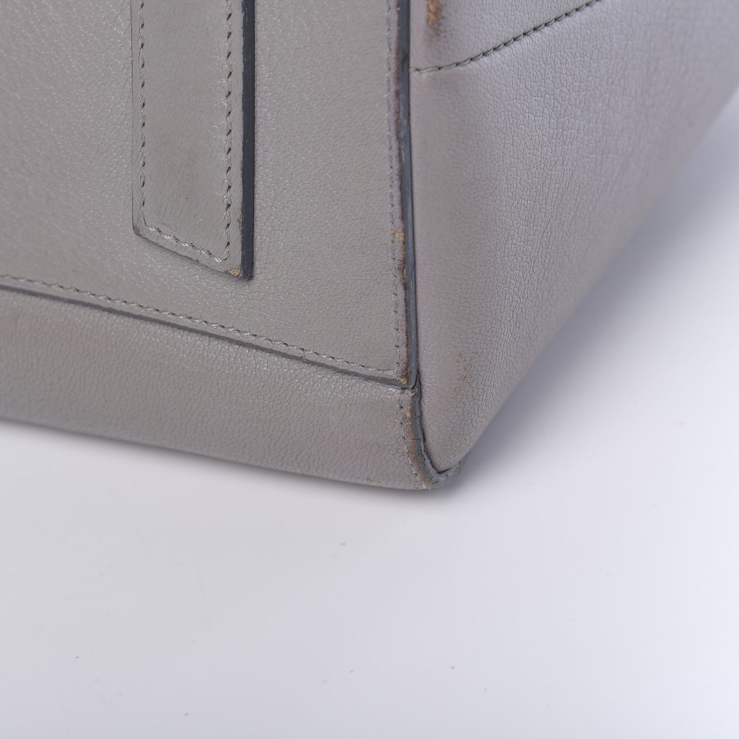 Sugar Goatskin Medium Antigona Pearl Grey