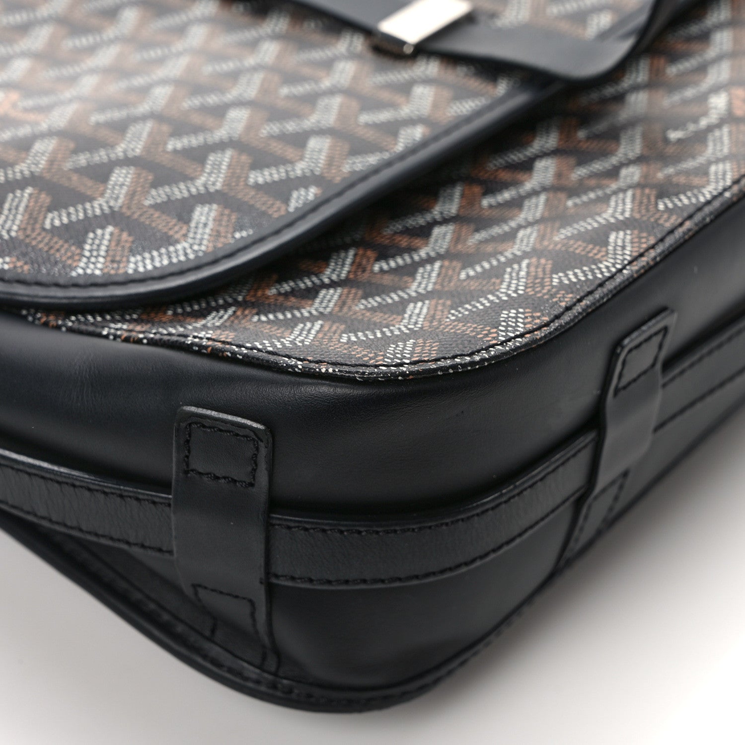 Goyard Goyardine Belvedere II MM Messenger Bag Black 10 of 14