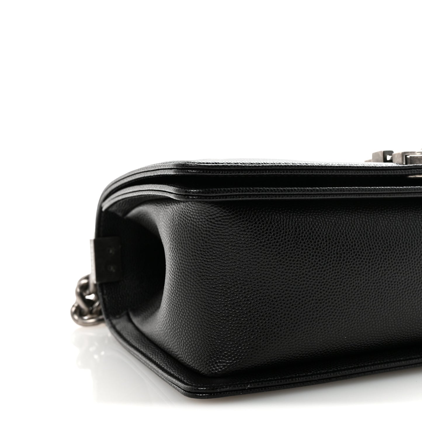 Caviar Quilted Medium Boy Flap Black