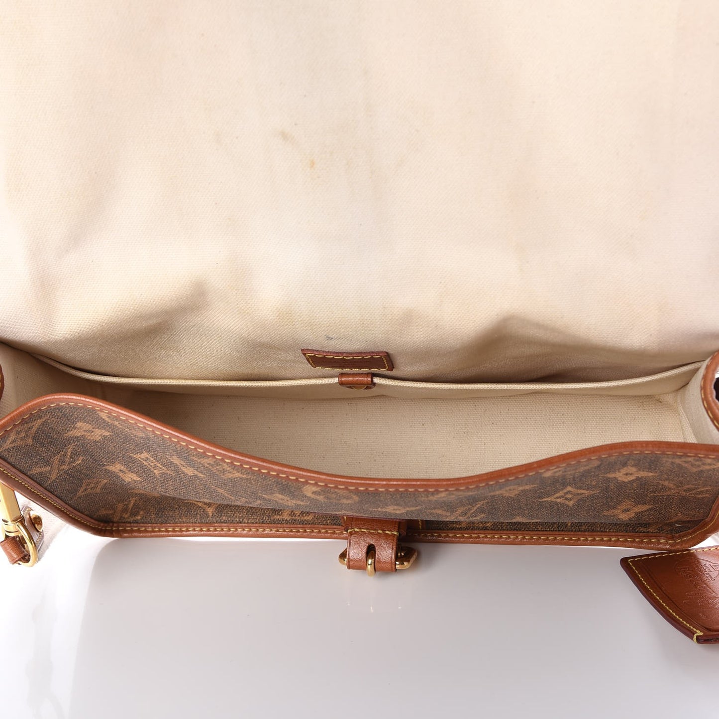 Monogram Rayures Tisse Clutch Red