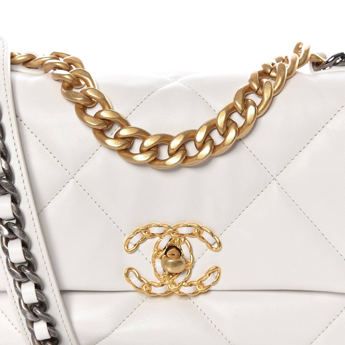 Lambskin Quilted Medium 19 Flap White